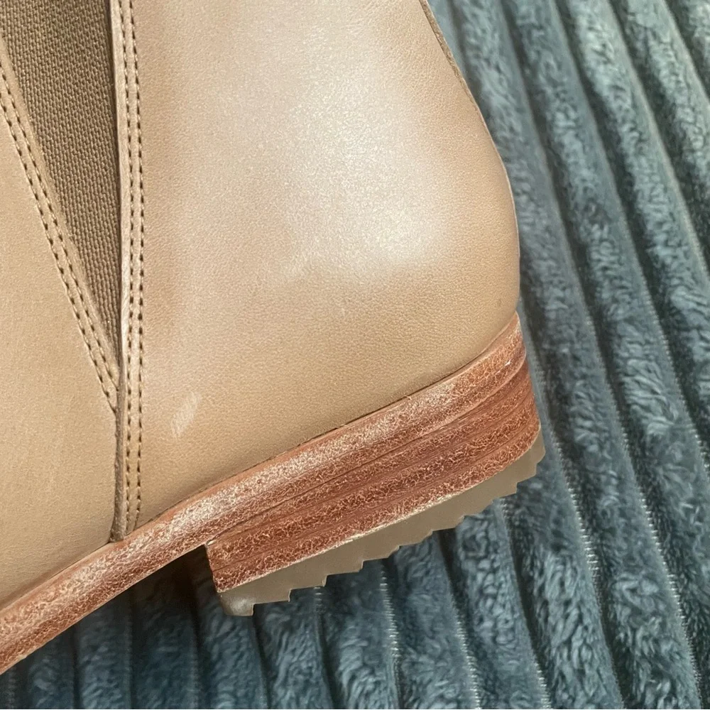 Nisolo Eva Everyday Chelsea Boots Size 8.5 Almond Brown Leather